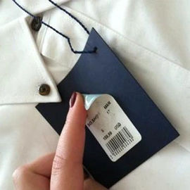 UHF Kağıt Yapıştırıcı Kakma RFID Etiketi, Giysi İzleme Için Giyim Etiket Giyim Etiketi Etiketi